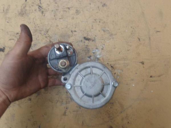 DEMARREUR RENAULT - Vue 3